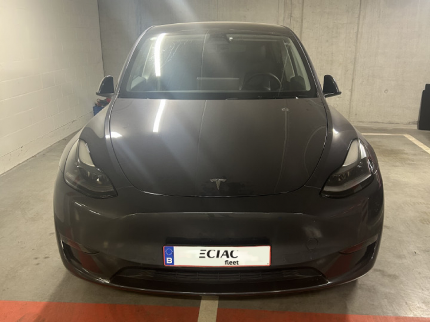 Tesla Y